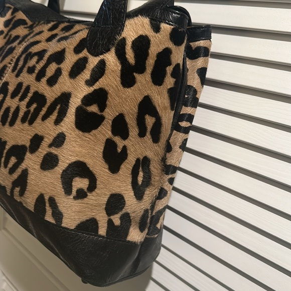 EUC Maurizio Taiuti Genuine Leather Leopard Print Handbag/Shoulder bag/Tote bag. - Picture 6 of 14